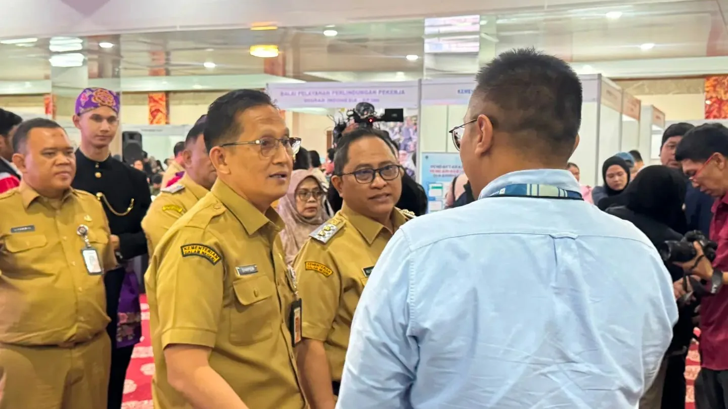 Pelayanan dan kegiatan ketenagakerjaan Disnaker Kabupaten Bojonegoro